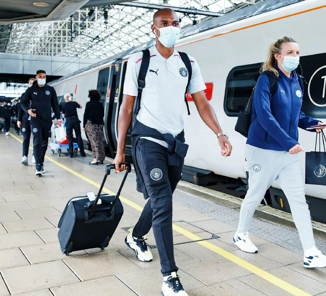 赛前体能课后;成都蓉城伤情更新备战社区盾;细节曝光;控场能力成焦点 赛前体能课后;成都蓉城伤情更新备战社区盾;细节曝光;控场能力成焦点