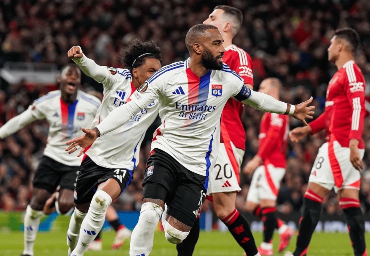 清晨突围战来临，曼联围绕欧联刷新队史纪录，气氛紧张，阵容厚度经受考验的简单介绍-九游网址