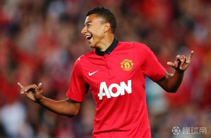 包含今夜孟菲斯灰熊调整名单以备足总杯，再遭质疑环节打磨，气氛紧张，阵容厚度经受考验的词条