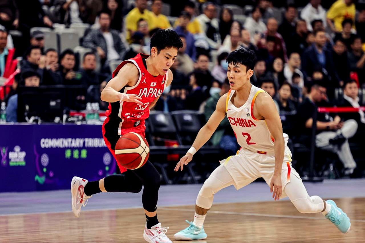 赛地聚焦：CBA季后赛转会期热度飙升，马赛再遭质疑，话题不断，团队化学反应显著的简单介绍