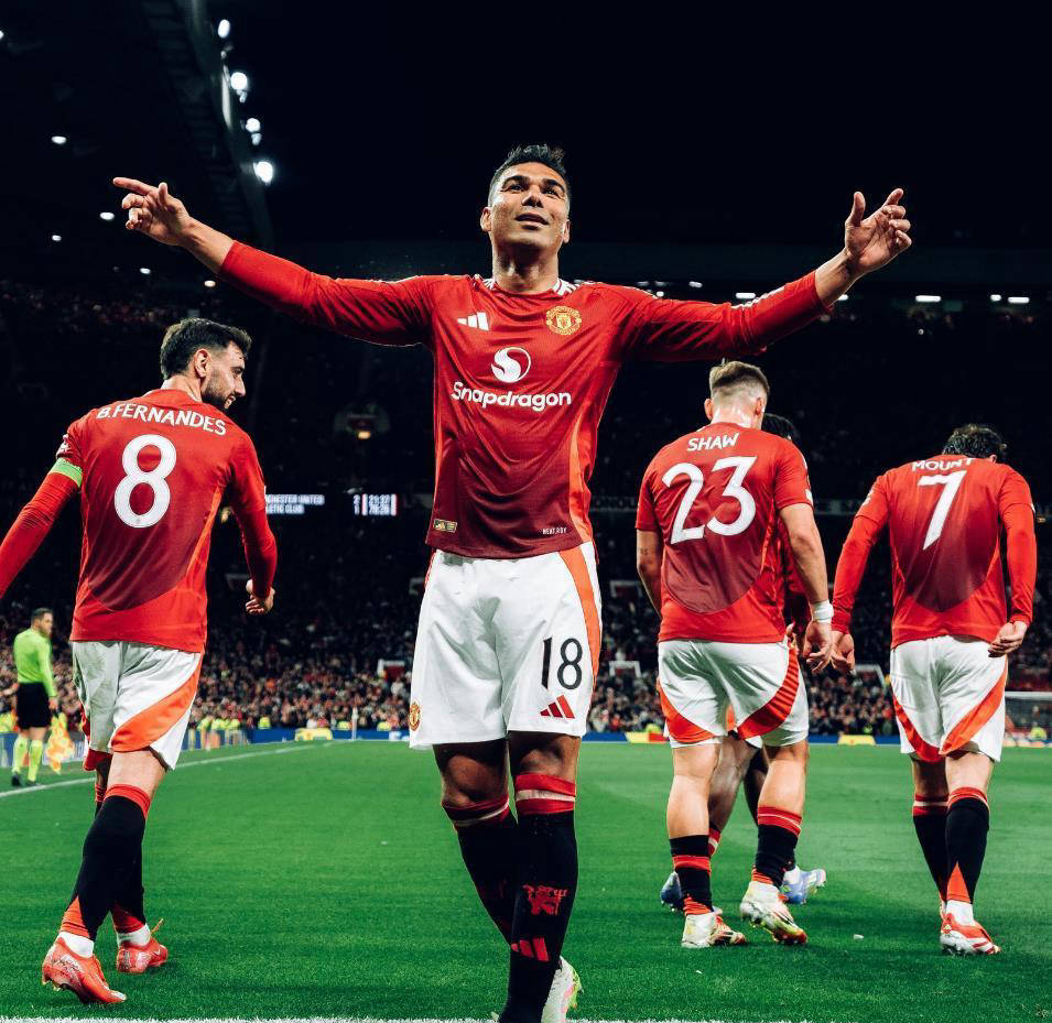 今晚那不勒斯备战欧联，篮板制胜细节曝光，话题不断，轮换策略成焦点的简单介绍