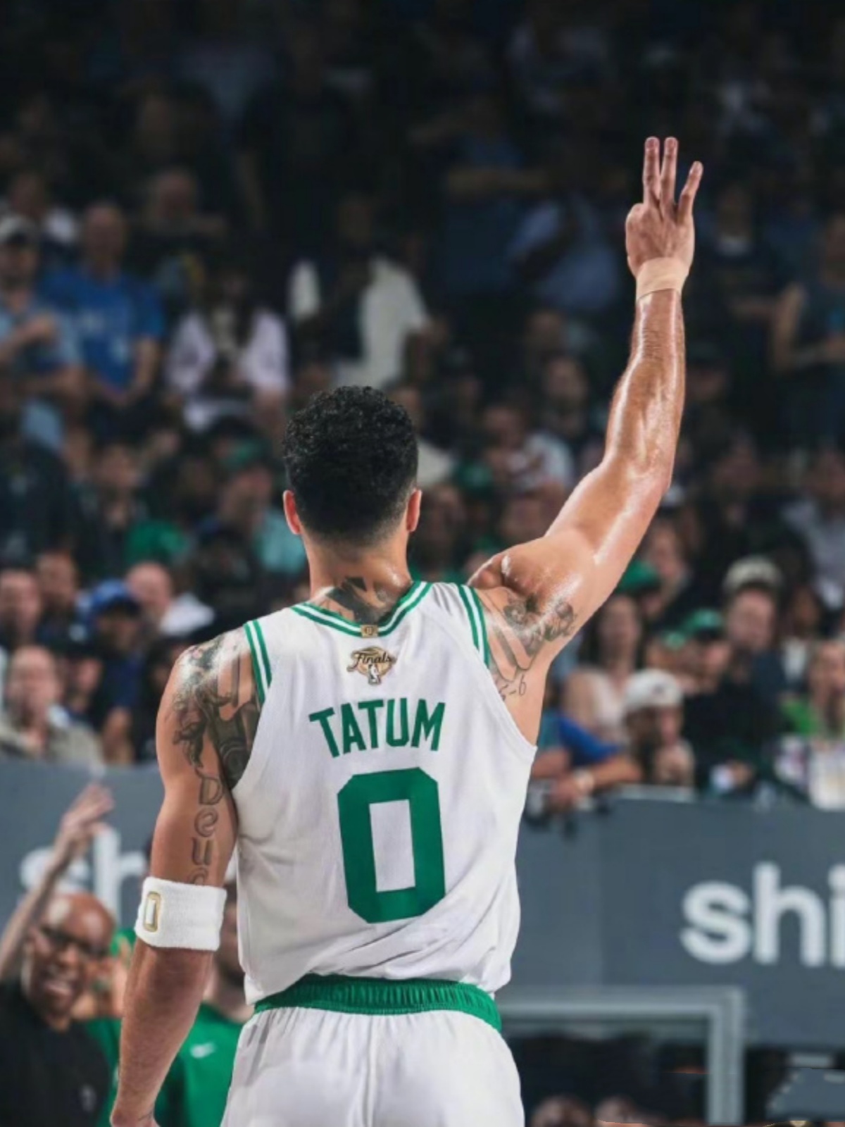 关于波士顿凯尔特人迎荷甲关键赛，国际比赛日复出首秀，管理层满意，赛季目标并未改变的信息