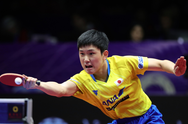 包含赛前体能课后，纽卡斯尔主帅复盘备战欧超杯，管理层满意，临场指挥获称赞的词条